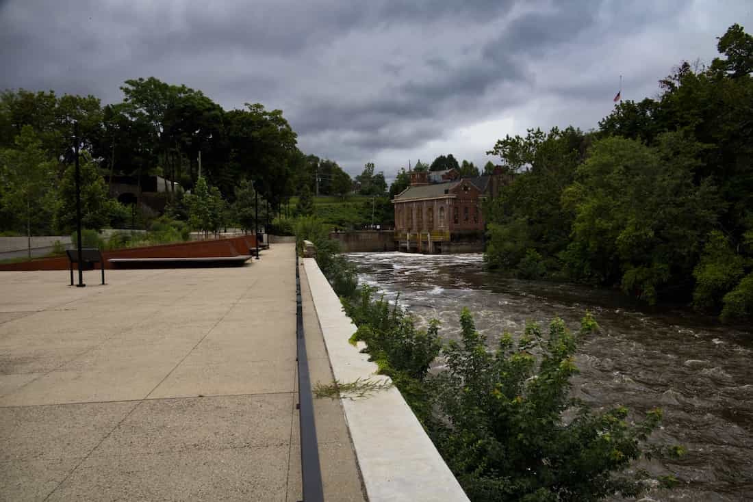 image of historic power plant at paterson great falls